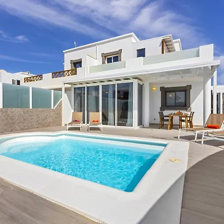 Oscar Villa Playa Blanca (Lanzarote)