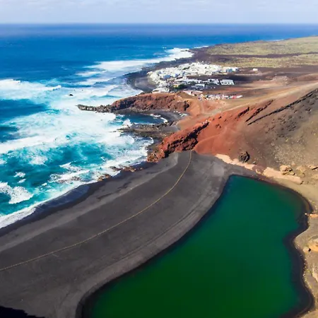 Oscar Villa Playa Blanca (Lanzarote)